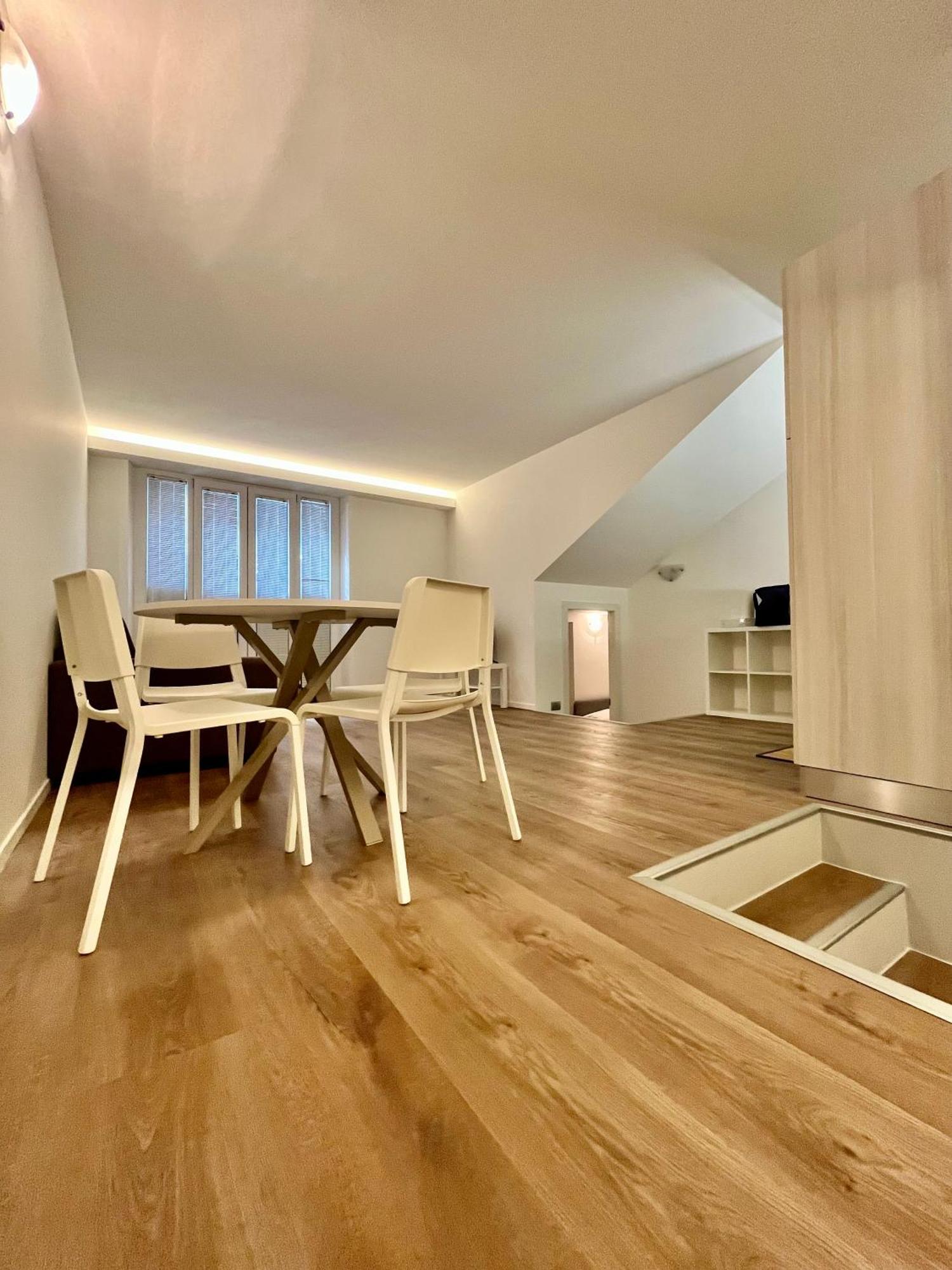 Central Side Apartment มิลาน ภายนอก รูปภาพ