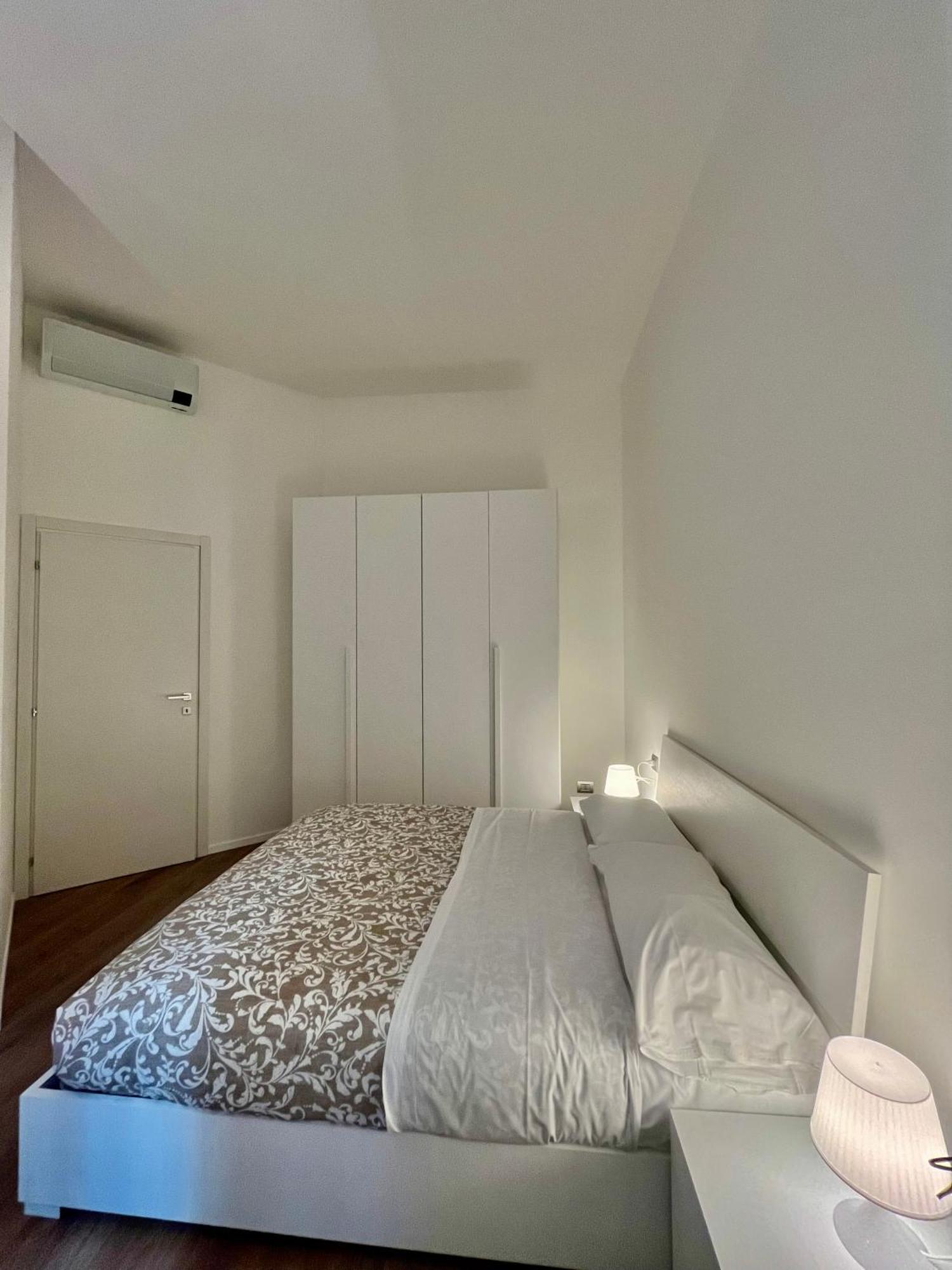 Central Side Apartment มิลาน ภายนอก รูปภาพ
