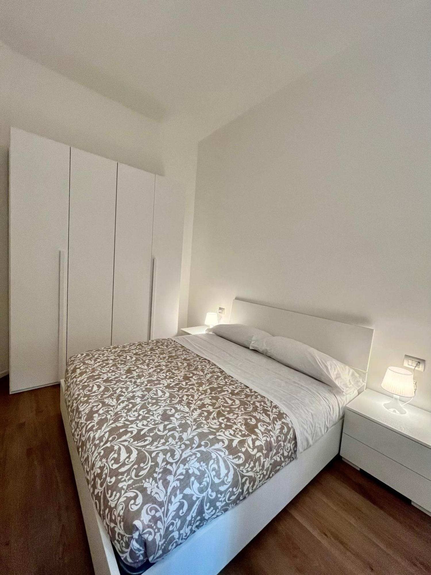 Central Side Apartment มิลาน ภายนอก รูปภาพ